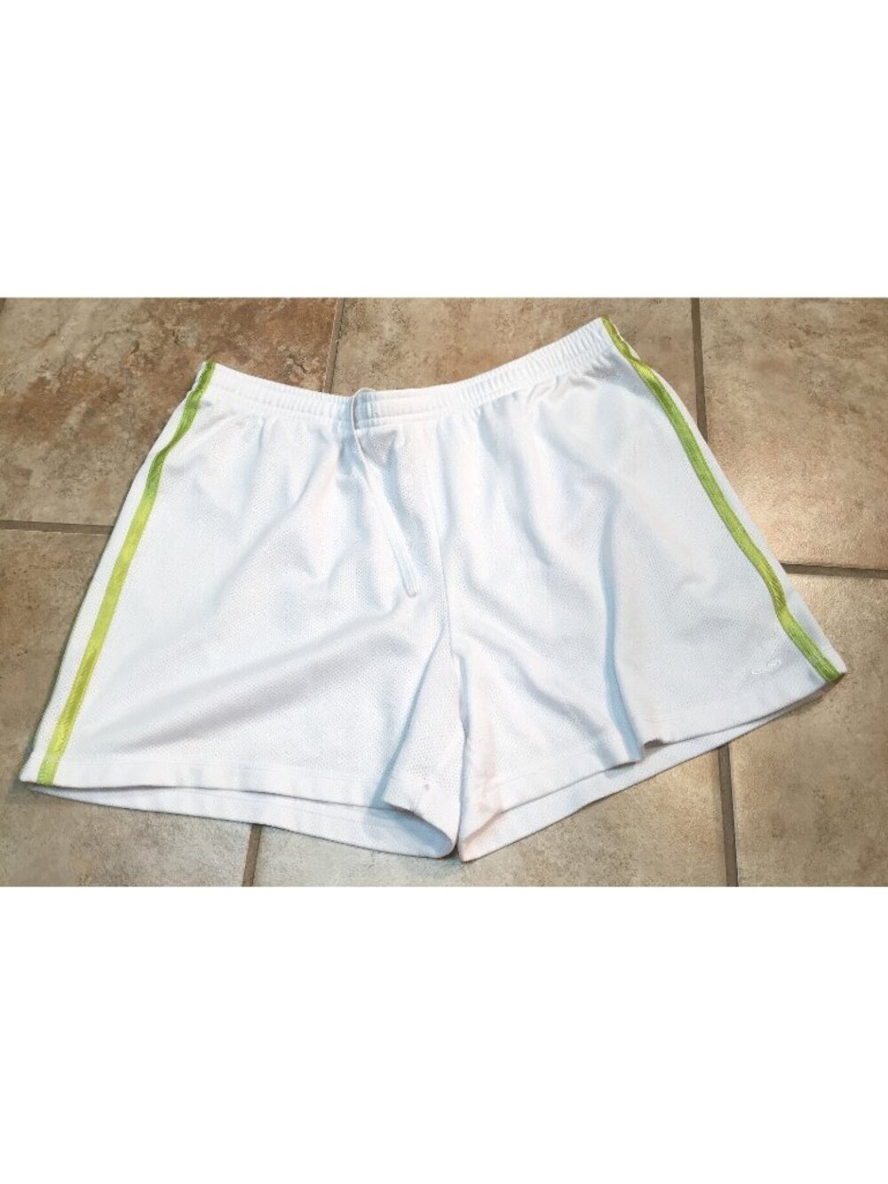 Champion Women's Athletic Training White Shorts Lime Stripe Sz Medium U9-45